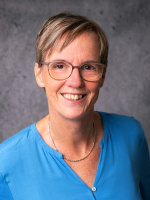  Inga Qvaeschning 