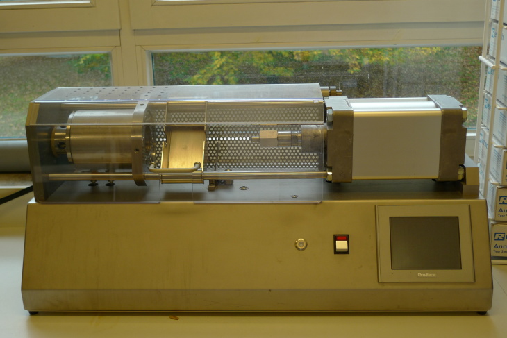 Photo: Hereon/general Injection moulding machine