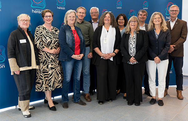 Group photo: Daniel Günther visited the Helmholtz Center Hereon. Photo: Hereon/Steffen Niemann