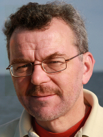 Dr. Götz Flöser 