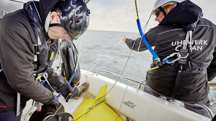 During <i>Expedition Clockwork Ocean</i>: Scientist in action. <i>-image: Christian Schmid/Hereon-</i> During Expedition Clockwork Ocean: Scientist in action. -image: Christian Schmid/Hereon-