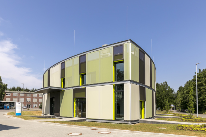 /imperia/md/images/hzg/institut_fuer_polymerforschung/geesthacht/fittosize__680_0_133ea4b6b12cc36212e641655b4371ec_phtc_jan-rasmus-lippels-hzg_ansicht_zuschnitt.jpg
