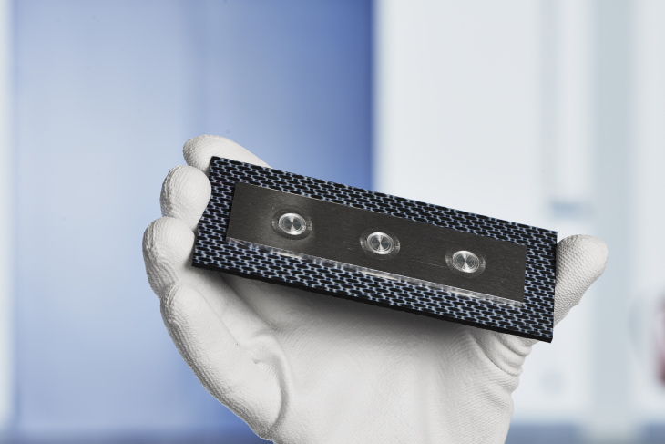 Foto: Hereon/Christian Schmid Probe Injection Clinching Joining