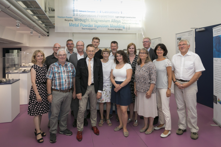 Die Besucher im Magnesiuminnovationscenter