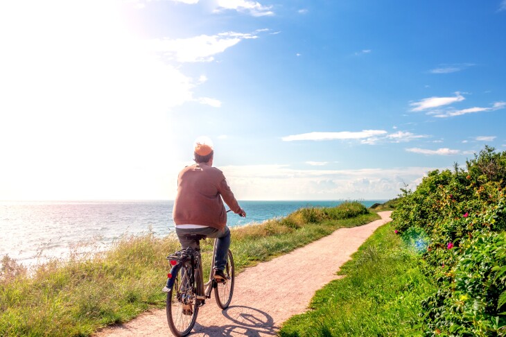Wer etwas für das Klima tut, beispielsweise öfter mal auf das Auto zu verzichten und stattdessen das Rad zu nehmen, der tut auch seiner Gesundheit etwas Gutes. Foto: Adobe Stock/Sina Ettmer Symbolbild