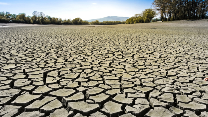 Foto: Fotolia/Martin Stiavnicky Symbolbild trockener Boden zur Verdeutlichung der Klimaänderung