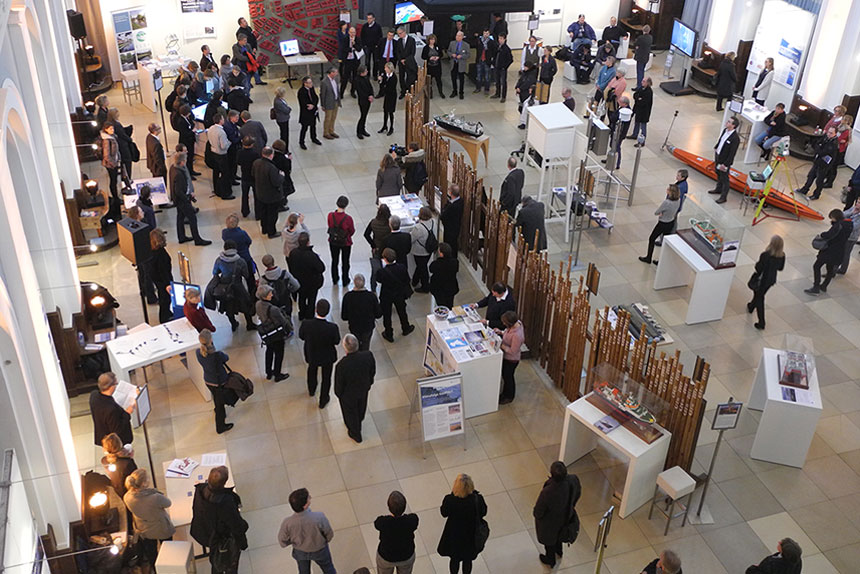 Besucher am Tag der Klimawissenschaften